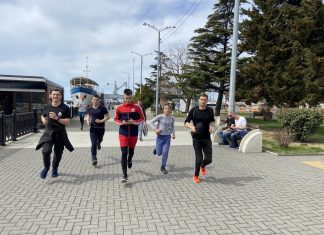 ВБЕЖАЛИ В ЛЕТО