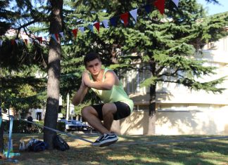 В день российского флага все должно быть по триколору!