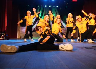 Жизнь в танце: легендарный туапсинский танцевальный коллектив X-LEVEL отметил день рождения на сцене