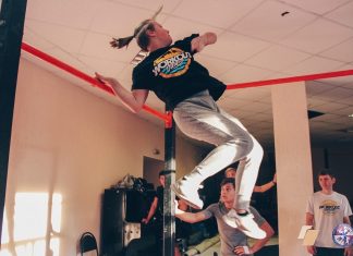 Ну да замело чуток! На турниках не полетаешь сейчас!