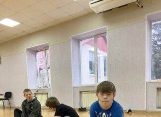 ТРЕНИРОВКИ ПО БРЕЙК-ДАНСУ ДЛЯ ДЕТЕЙ С ОВЗ