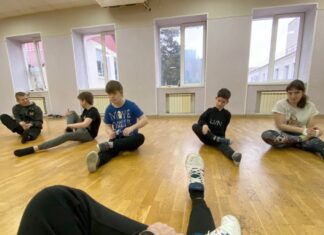 ТРЕНИРОВКИ ПО БРЕЙК-ДАНСУ ДЛЯ ДЕТЕЙ С ОВЗ ПРОДОЛЖАЮТСЯ